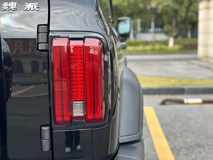 Фото 9 - Tank 300