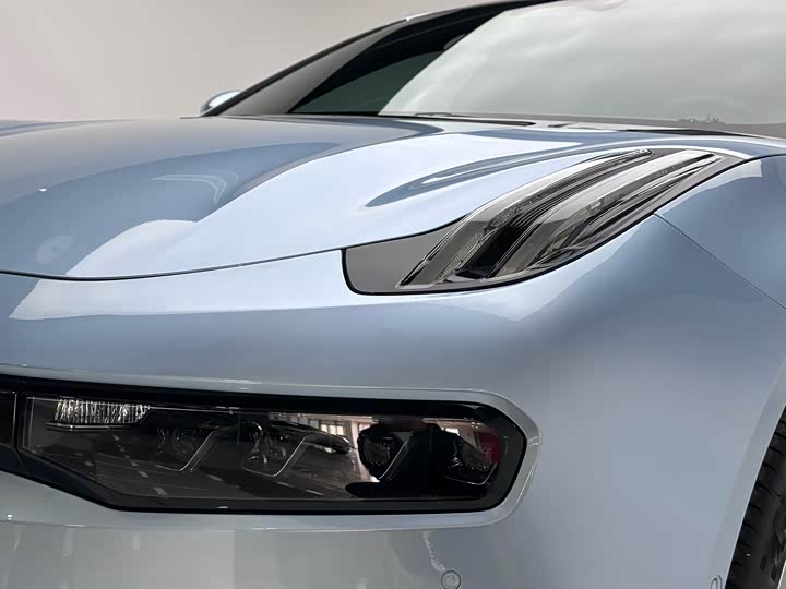 Фото 5 - Zeekr 001