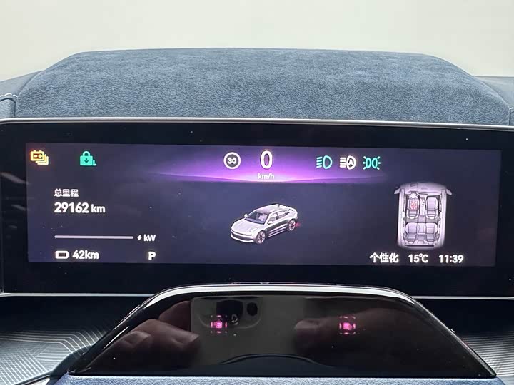 Фото 8 - Zeekr 001