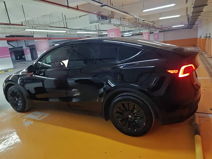 Фото 5 - Tesla Model Y