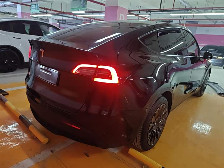 Фото 7 - Tesla Model Y