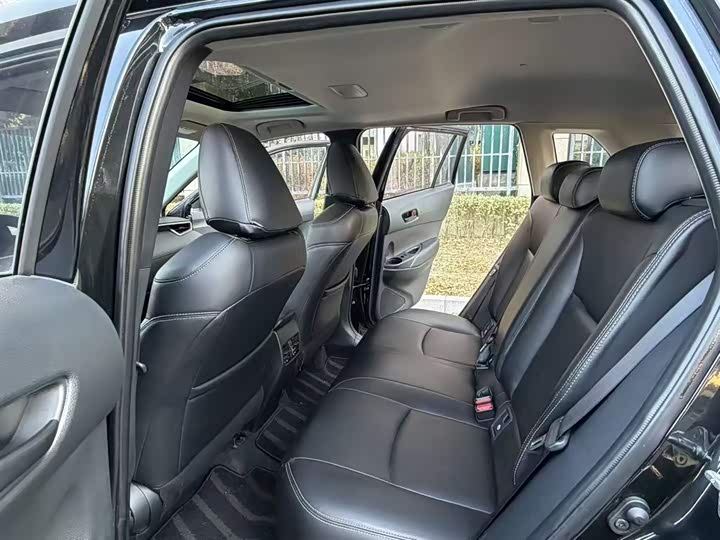 Фото 9 - Toyota Corolla Cross