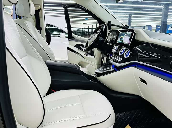 Фото 6 - Mercedes-Benz Vito