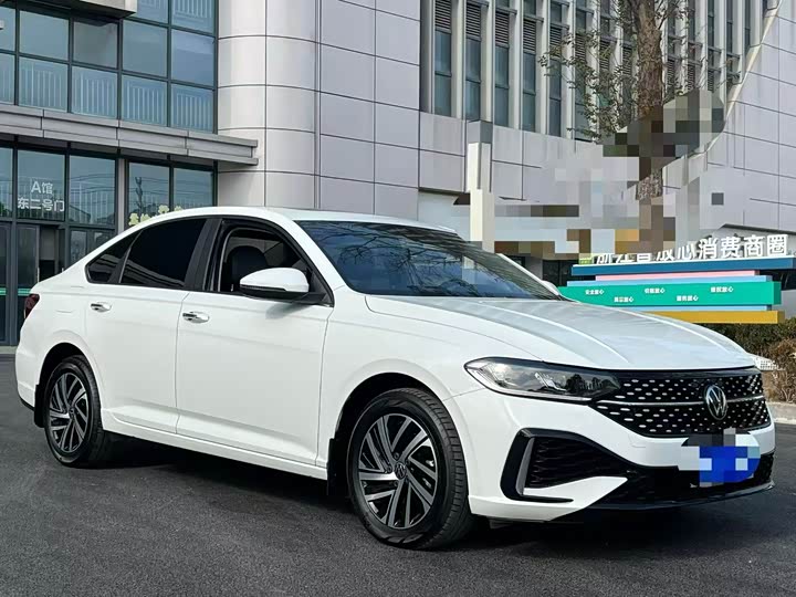 Фото 3 - Volkswagen Lavida