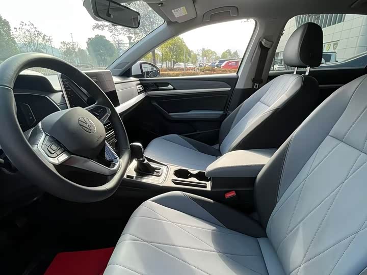 Фото 4 - Volkswagen Lavida