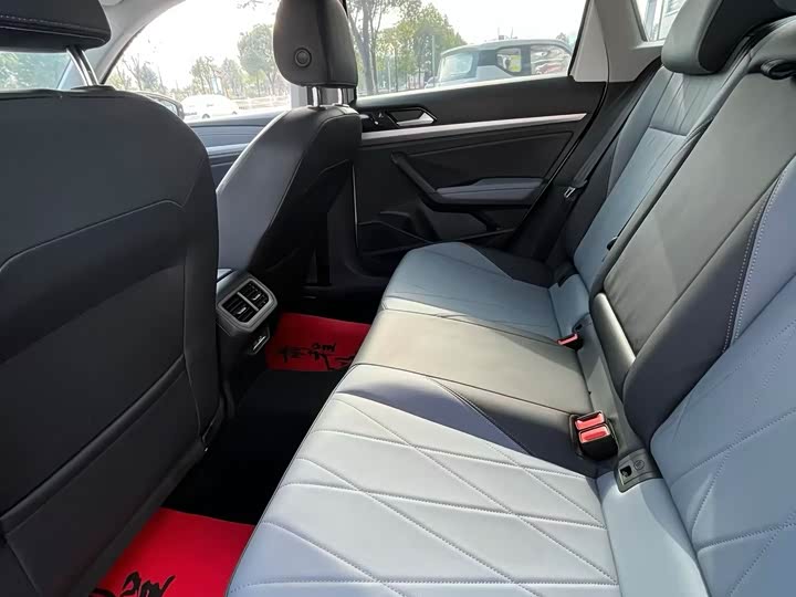 Фото 5 - Volkswagen Lavida