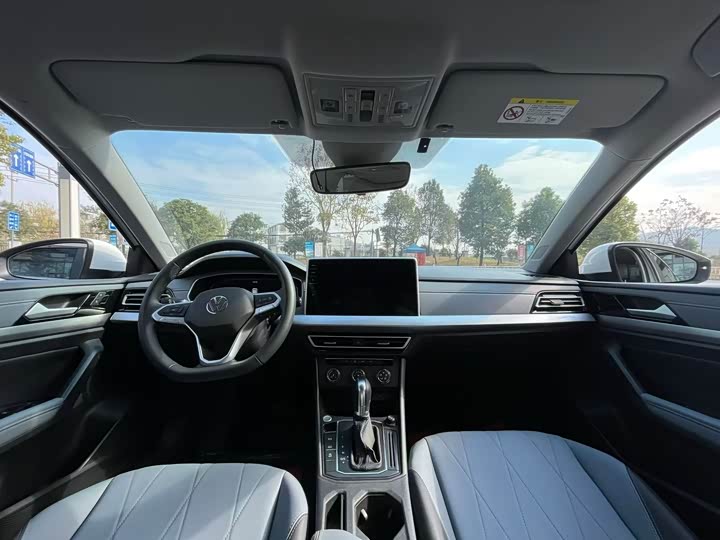 Фото 6 - Volkswagen Lavida