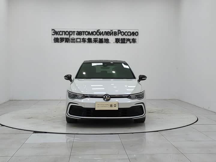 Фото 2 - Volkswagen Golf