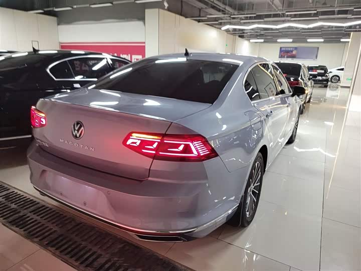 Фото 7 - Volkswagen Magotan