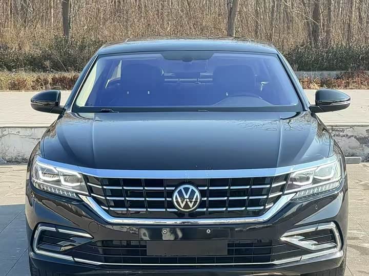 Фото 2 - Volkswagen Passat