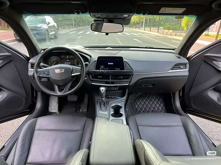 Фото 3 - Cadillac CT4