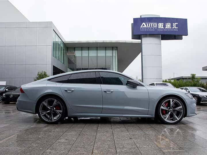 Фото 3 - Audi S7