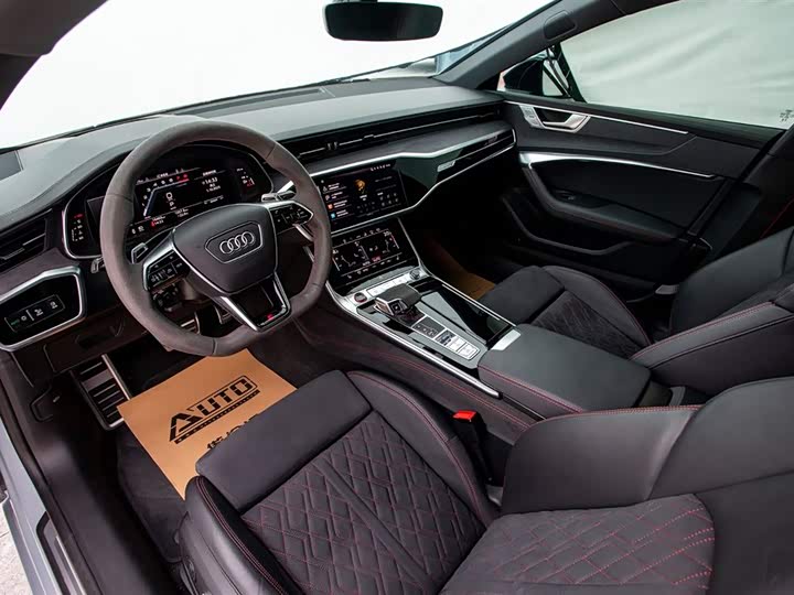 Фото 7 - Audi S7