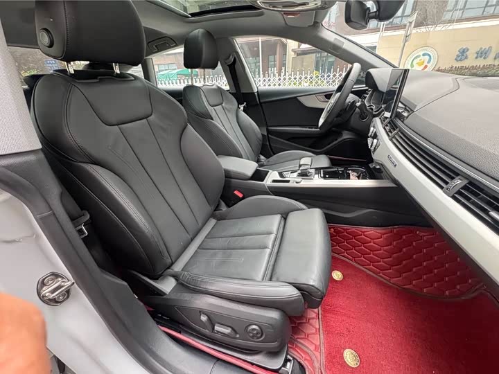 Фото 9 - Audi A5