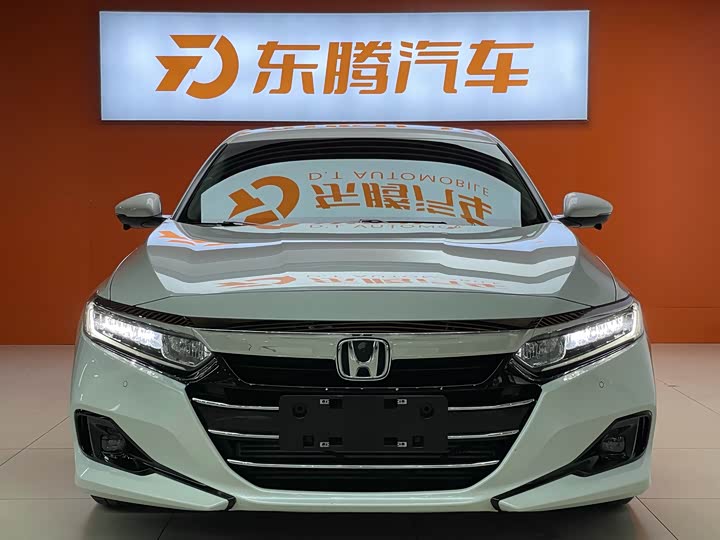 Фото 2 - Honda Accord