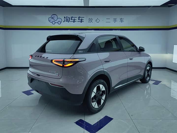 Фото 3 - Geely Galaxy Geome