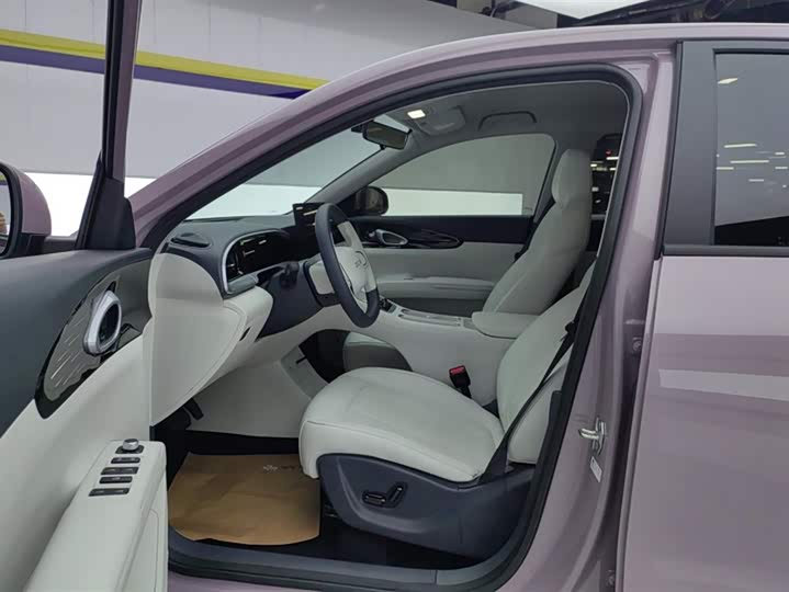 Фото 9 - Geely Galaxy Geome