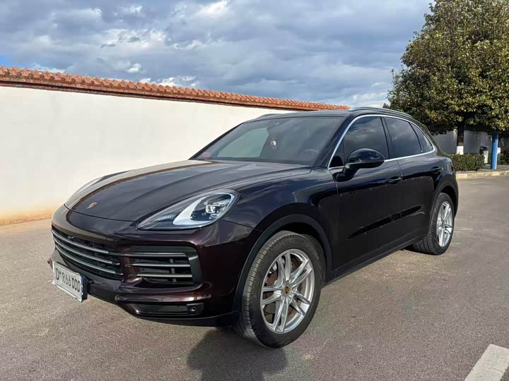 Фото 1 - Porsche Cayenne