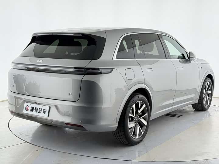 Фото 9 - LiXiang L7