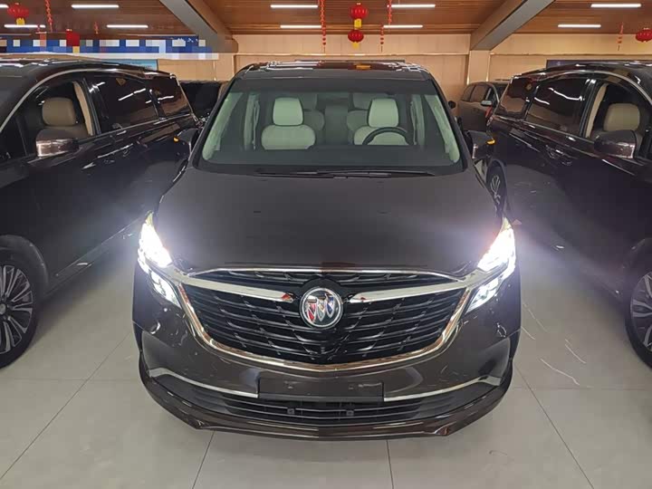 Фото 3 - Buick GL8 ES