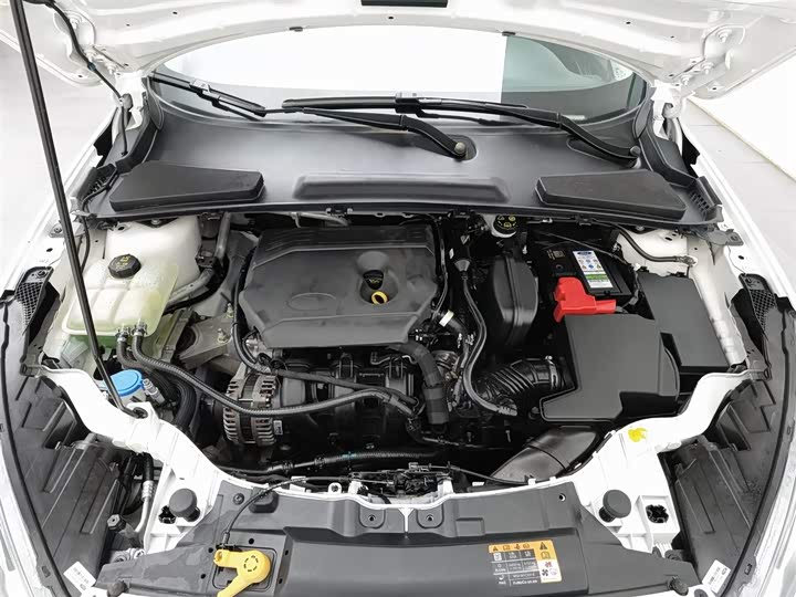 Фото 6 - Ford Escort