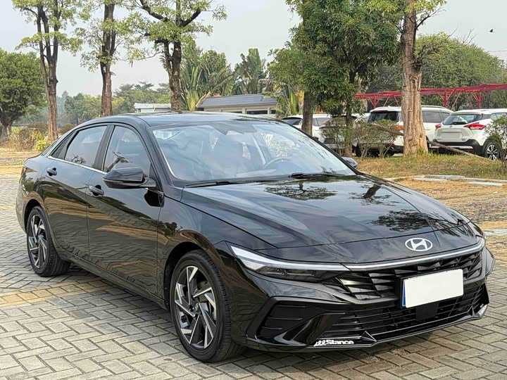 Фото 3 - Hyundai Elantra N line