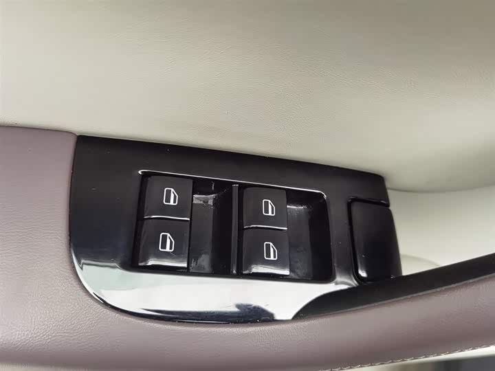 Фото 9 - Leapmotor C11