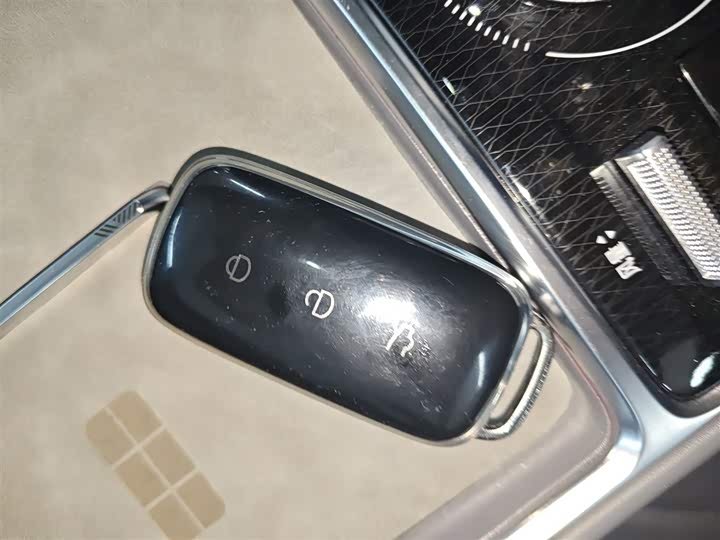 Фото 9 - Geely Galaxy L6