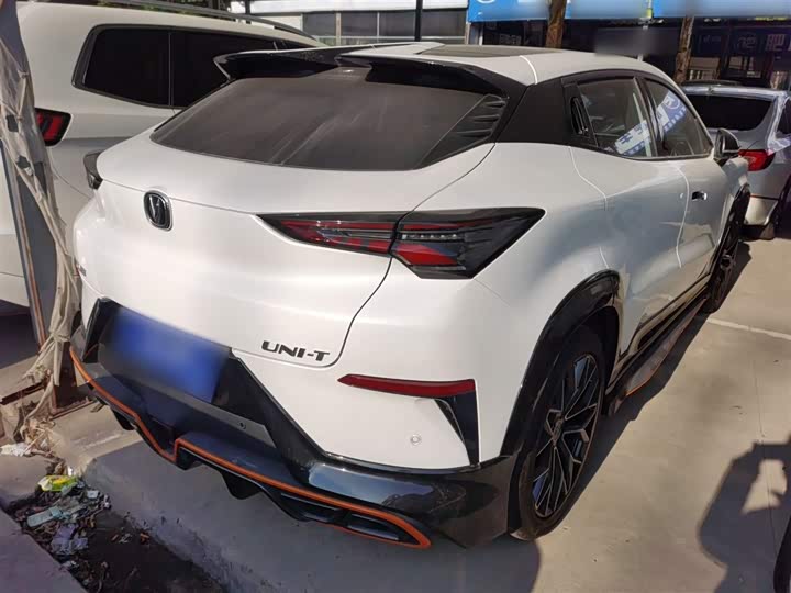 Фото 7 - Changan UNI-T