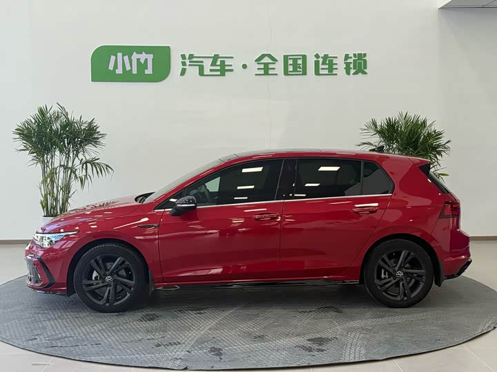 Фото 2 - Volkswagen Golf