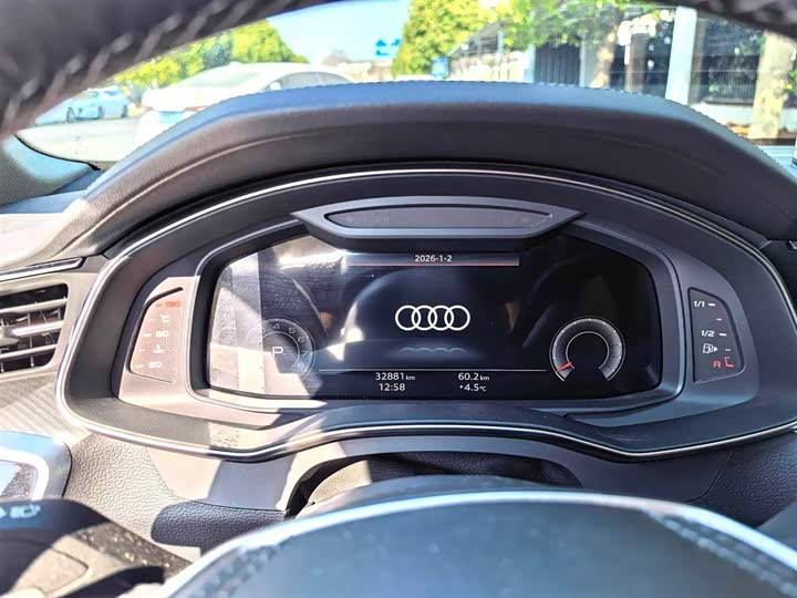 Фото 6 - Audi A6L