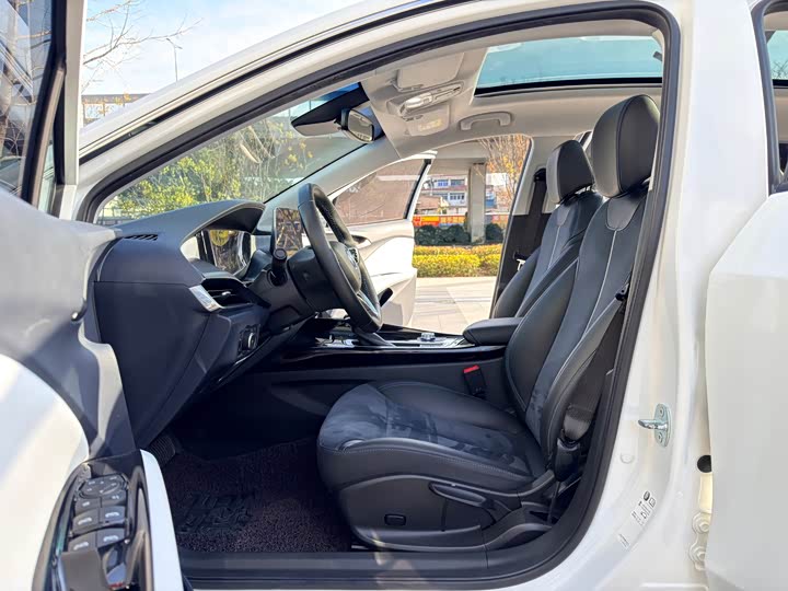 Фото 4 - Buick Velite 6