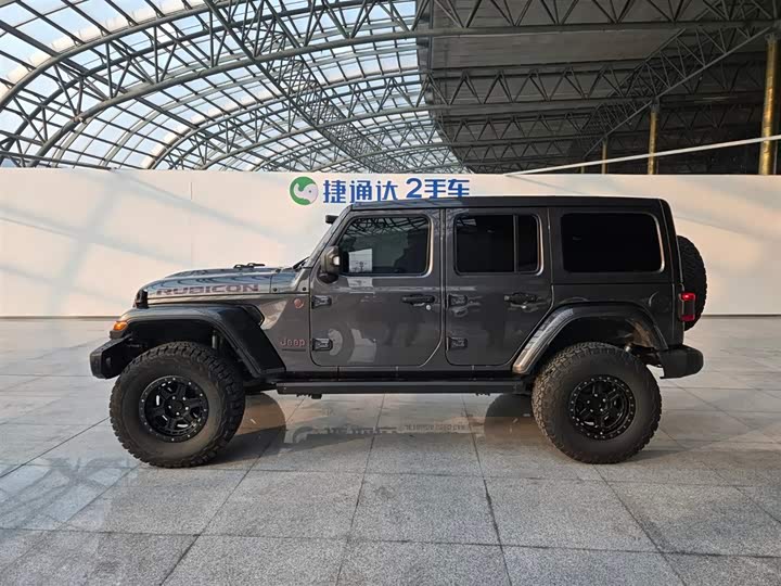 Фото 6 - Jeep Wrangler