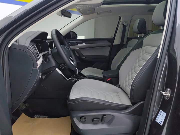 Фото 9 - Volkswagen Tayron