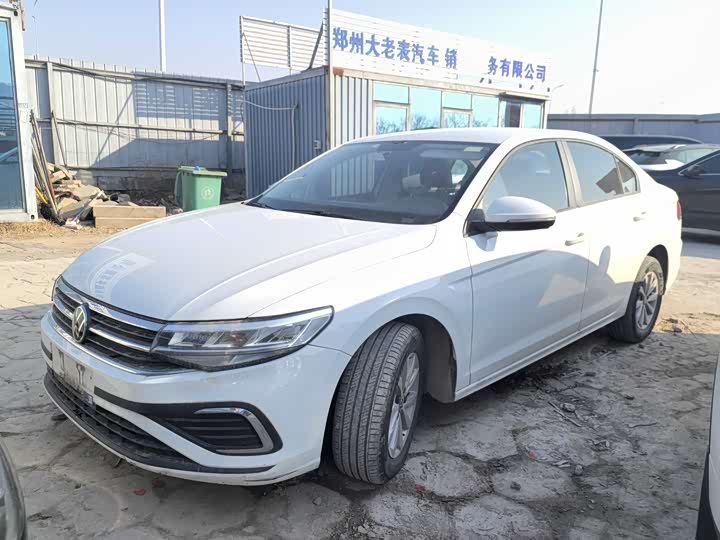 Фото 1 - Volkswagen Bora