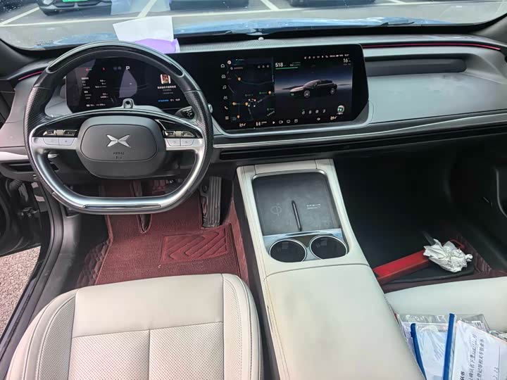 Фото 2 - XPeng P7