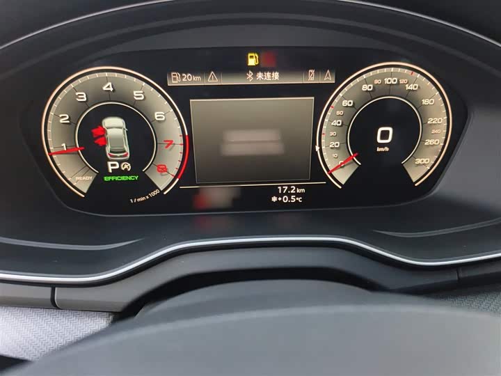 Фото 4 - Audi Q5L