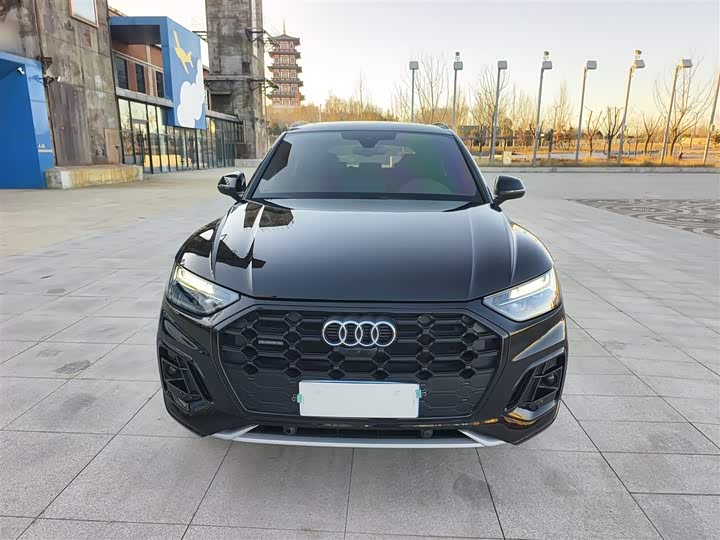 Фото 7 - Audi Q5L