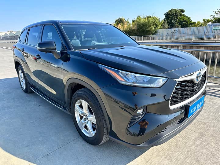 Фото 3 - Toyota Highlander