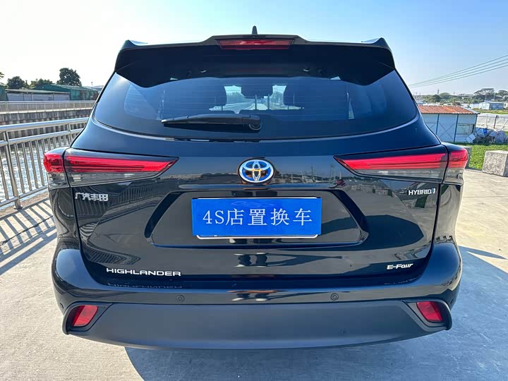 Фото 5 - Toyota Highlander