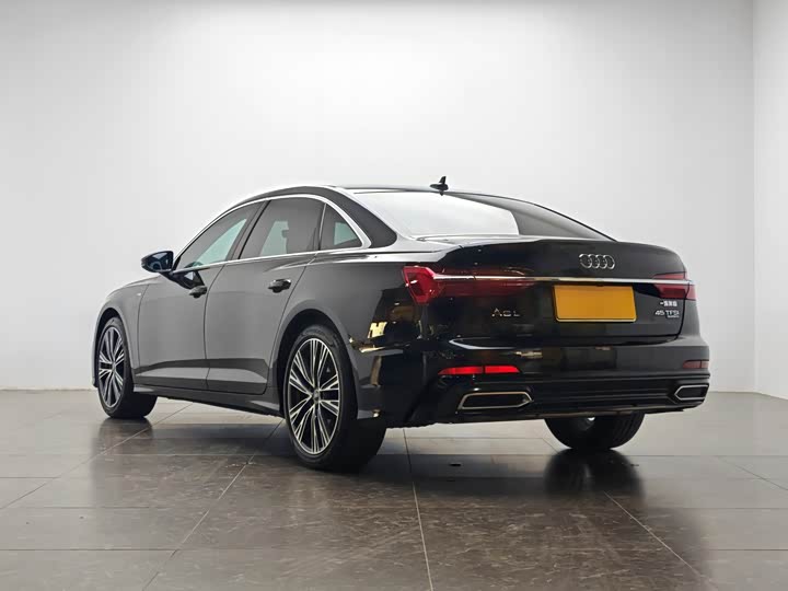 Фото 4 - Audi A6L