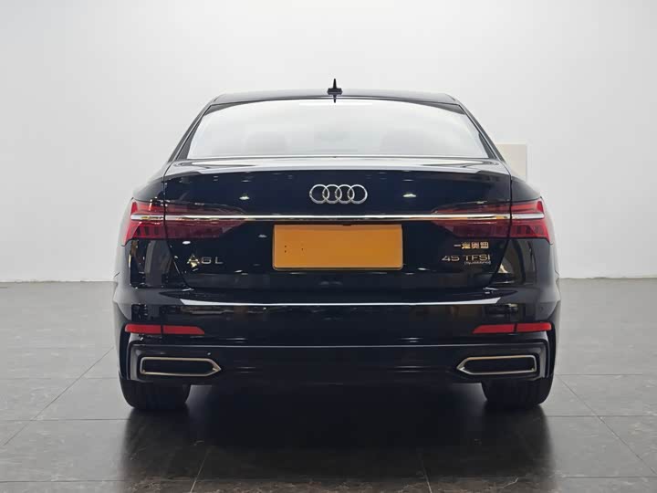 Фото 6 - Audi A6L