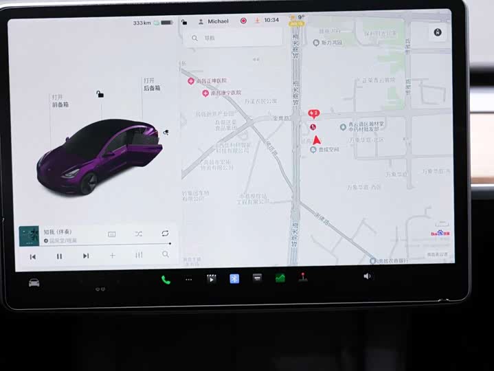 Фото 2 - Tesla Model 3