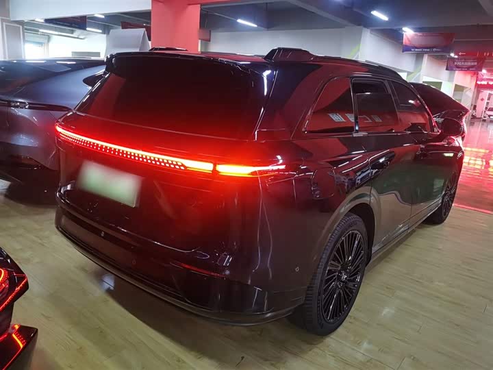 Фото 7 - XPeng G9