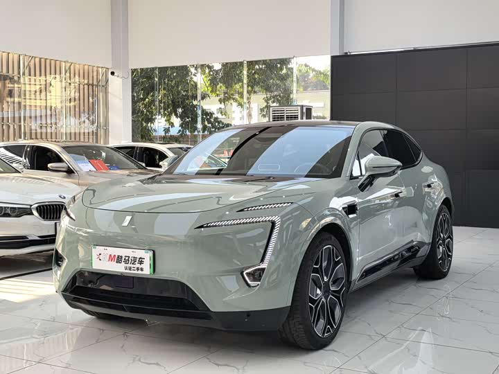 Фото 1 - Avatr 11