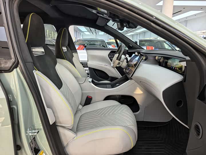 Фото 9 - Avatr 11