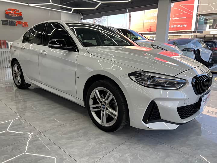 Фото 3 - BMW 1 Series