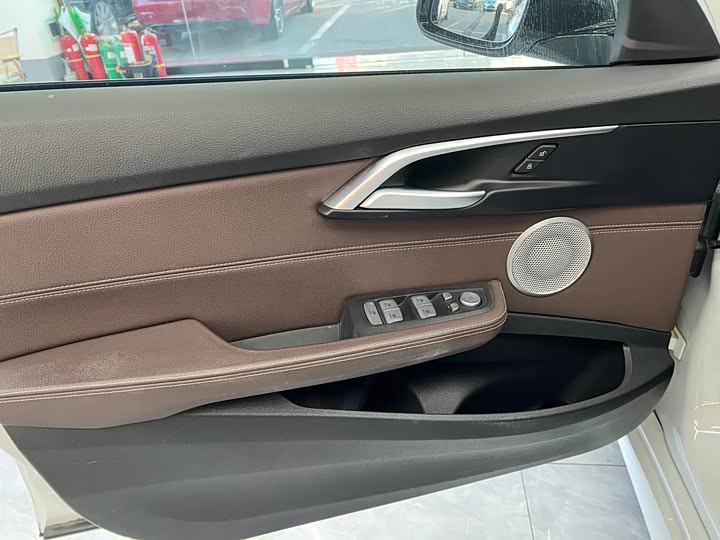 Фото 4 - BMW 1 Series