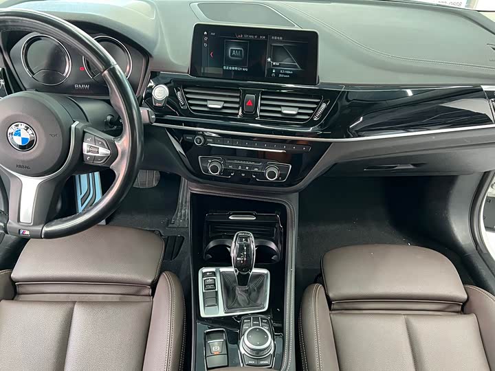 Фото 9 - BMW 1 Series