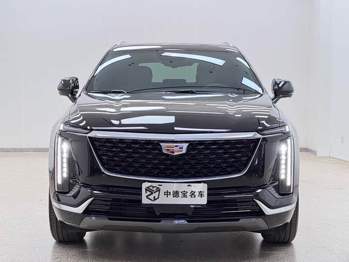 Фото 2 - Cadillac XT5
